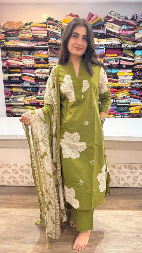 Evergreen Olive Green Floral Set