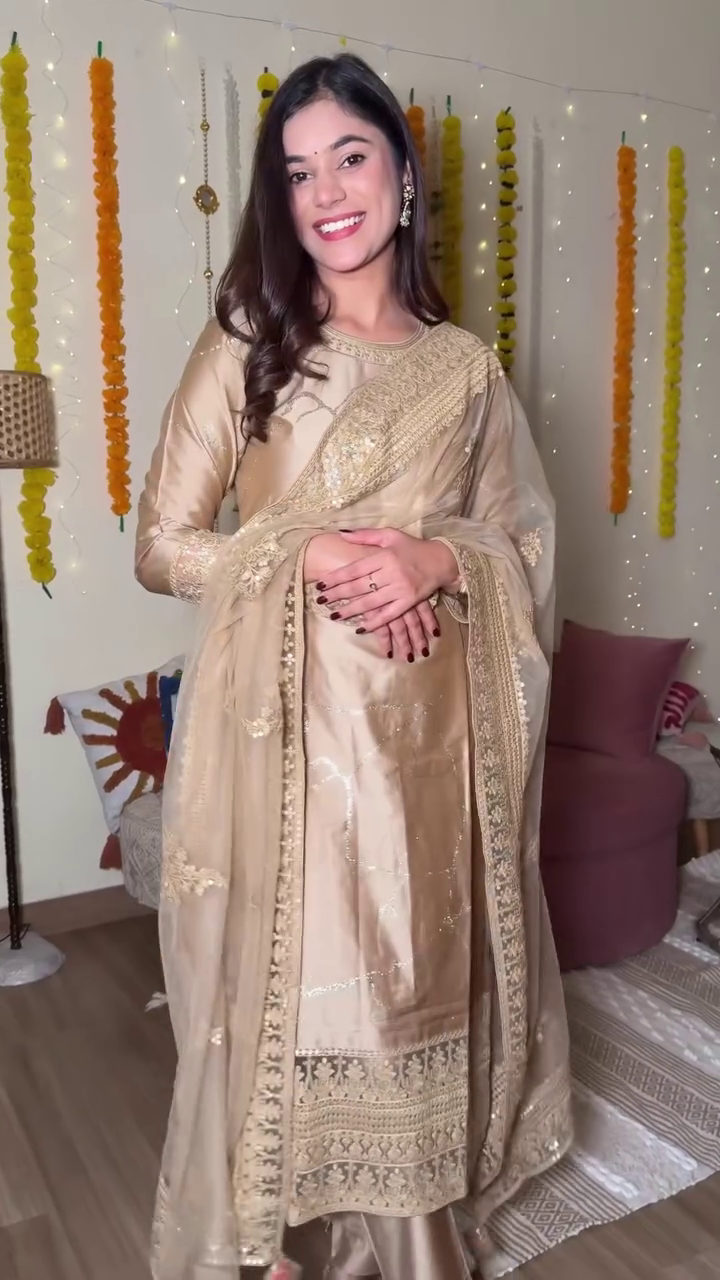 ✨ Prettiest Ethnic Sets in Gold, Green & Red – A Festive Must-Have ✨