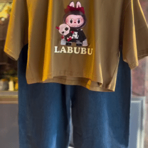 Trendy Women’s Denim Jeans & Stylish Top Combo – Casual Chic Look