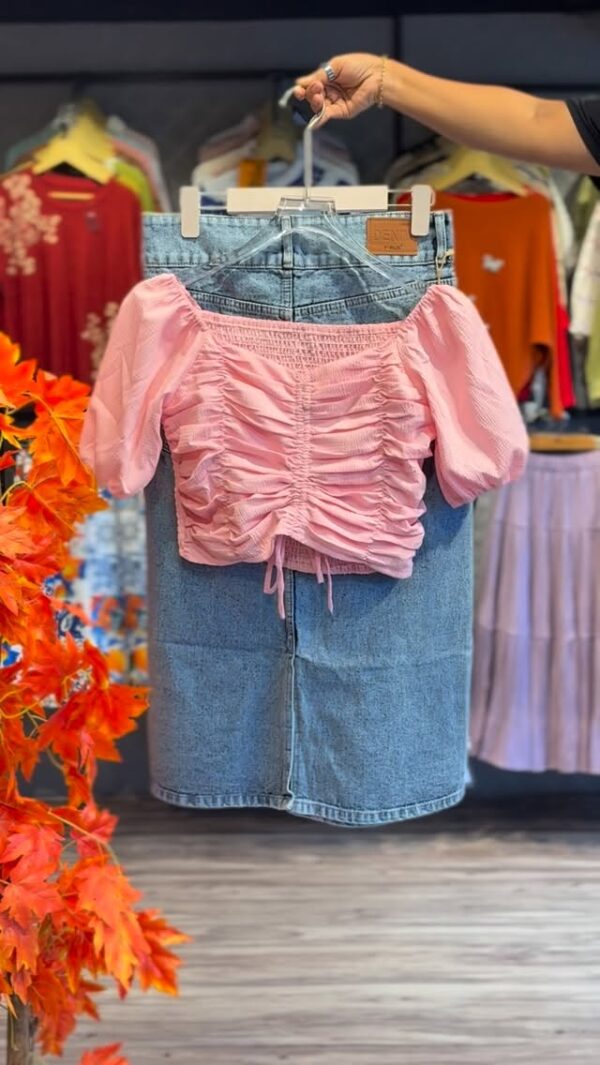 Trendy Women’s Denim Skirt Set 💖🩵 – Stylish & Casual Chic Outfit