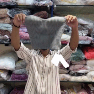 🩶 Gray Ribbed Knit Cropped Sweater – Minimal, Modern & Oh-So-Chic