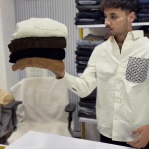 Relaxed Streetwear – Men’s Mid-Rise Baggy Fit Track Pants